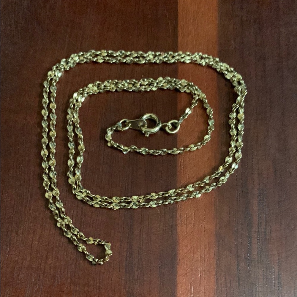 Gold tone textured necklace